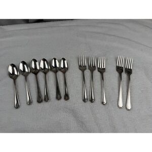 Lot of 11 Oneida Silversmiths Silverplate Balmoral Teaspoons Dinner Salad Forks